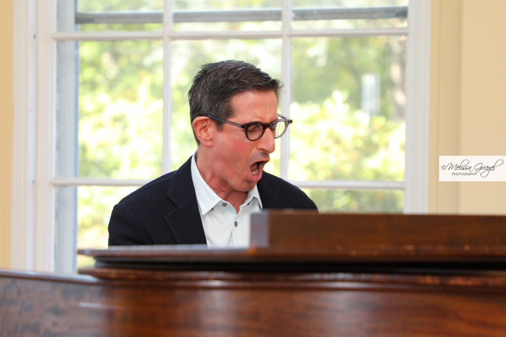 Dan Manjovi