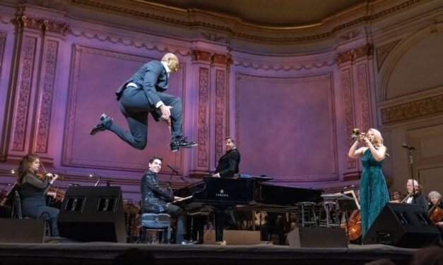 The New York Pops’ “Let’s Misbehave: The Songs of Cole Porter” is a Night of Pure Elegance