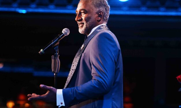 NORM LEWIS PULLS HIS SLEIGH INTO TOWN IN TIME FOR THE HOLIDAYS